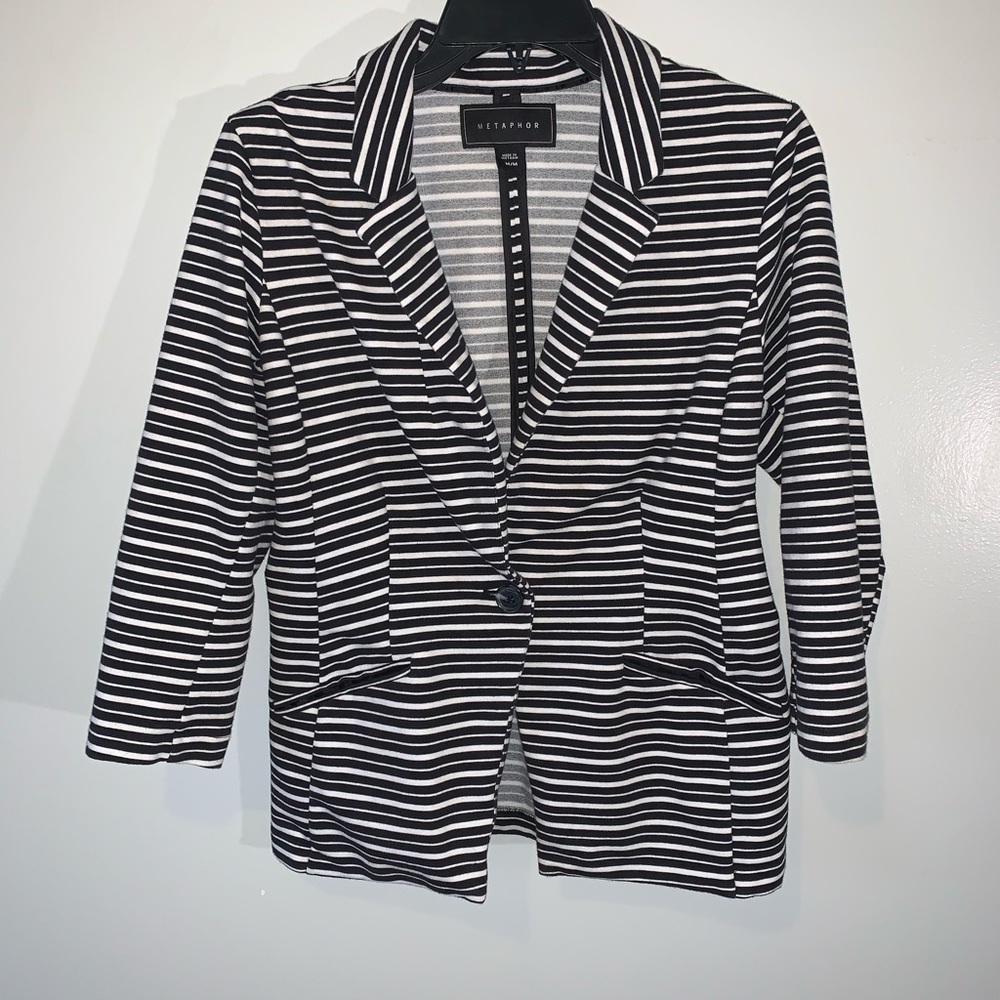 - Metaphor jacket 001 - Picture 2 of 8